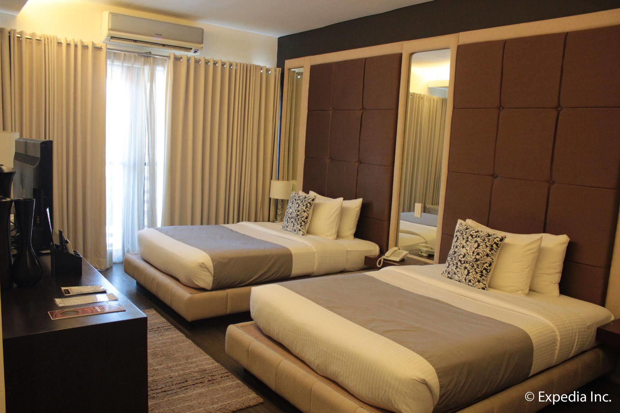 Segara Suites Olongapo Exterior foto